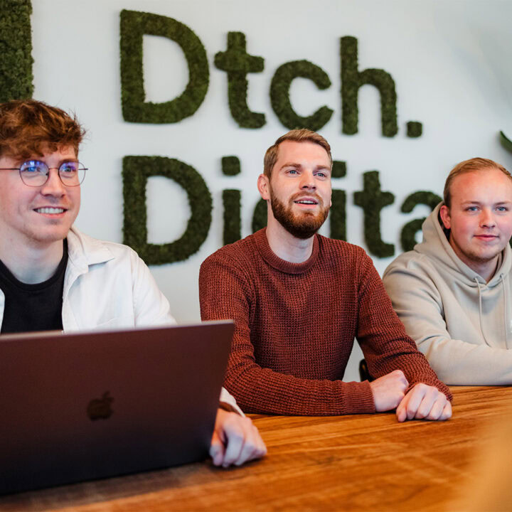 Wat is development en hoe werkt web ontwikkeling
