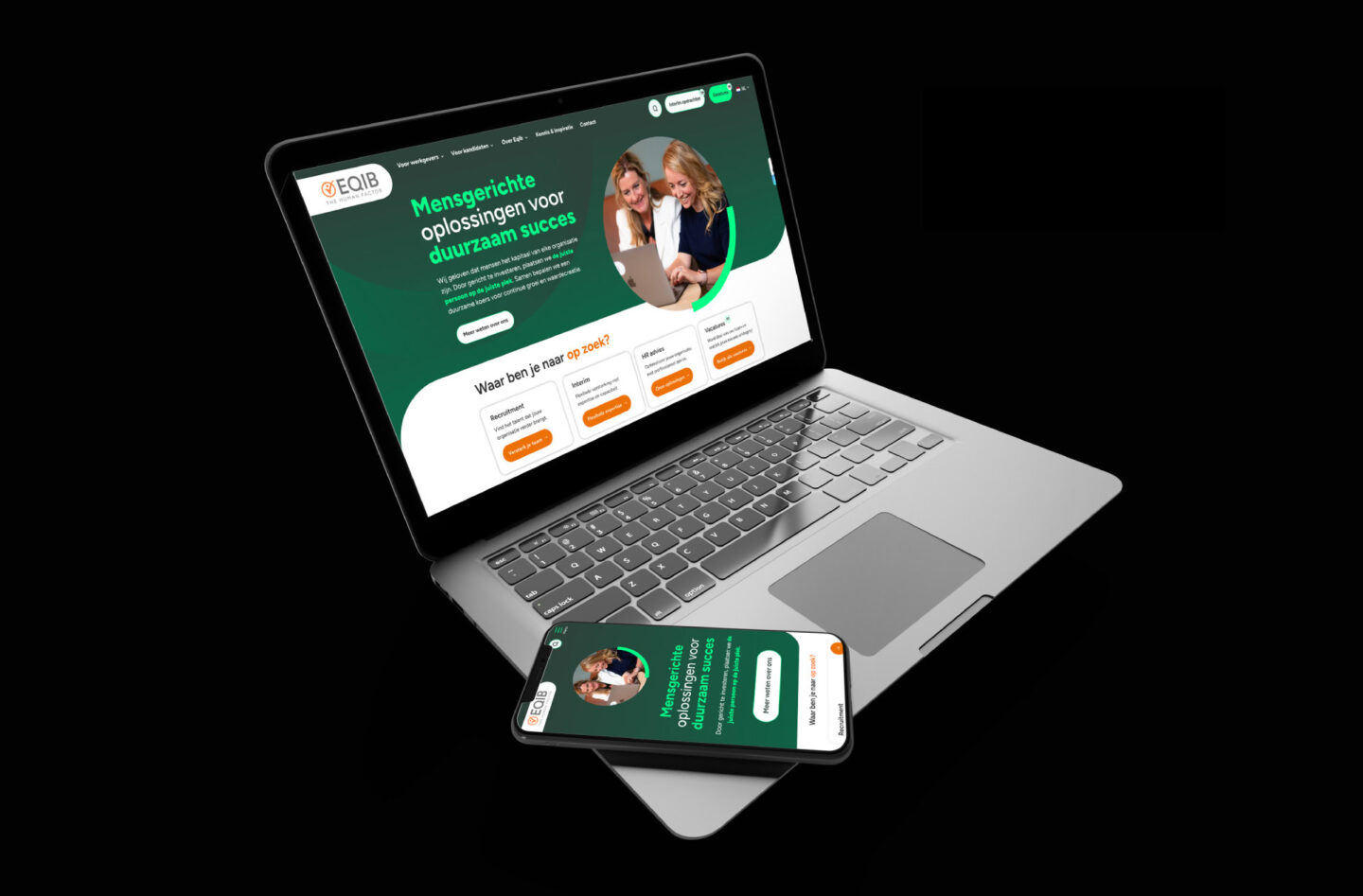 De Homepage Van De Website Van Eqib Op Mobiel En Laptop