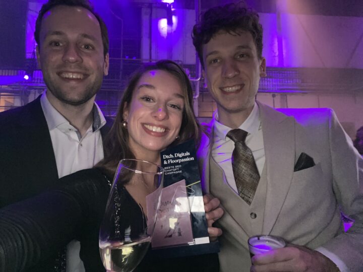 Collega's Proosten Op Onze Award