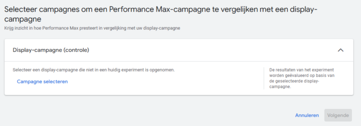 Selecteer campagnes om een Performance Max-campagne te vergelijken met een display-campagne