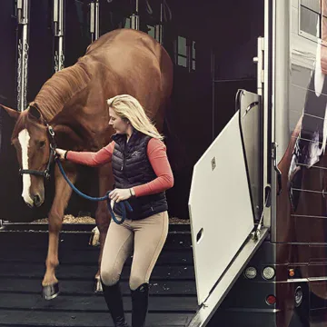 Fabienne Roelofsen Van Roelofsen Horse Trucks